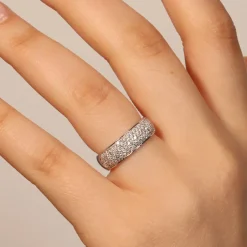 Fashion Anello Fascia in Oro Bianco e Diamanti Anelli