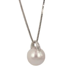 Sale Collana in Oro Bianco con Perla Coltivata Giapponese 9 mm e Diamanti Gioielli Con Perle